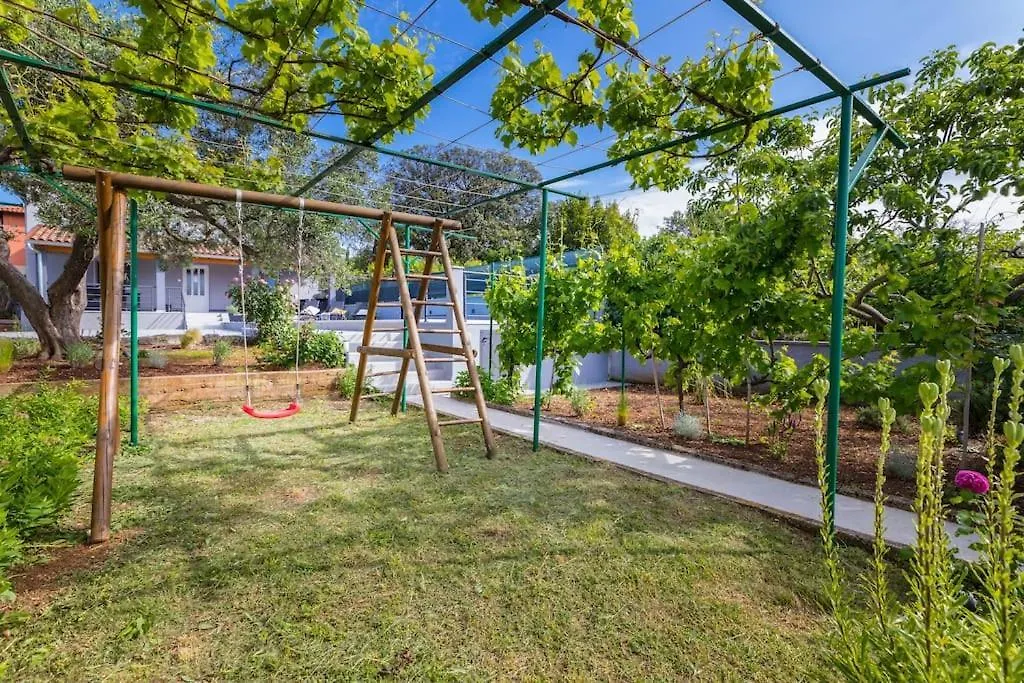 House Katarina With Private Swiming Pool Villa Pula