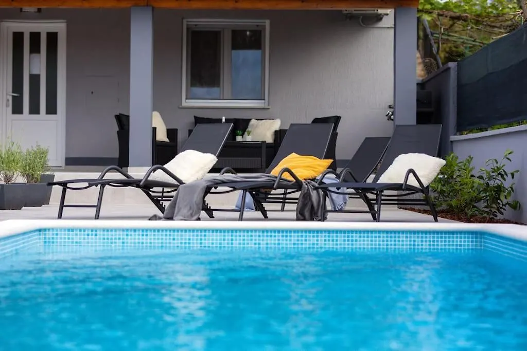 House Katarina With Private Swiming Pool Villa Póla
